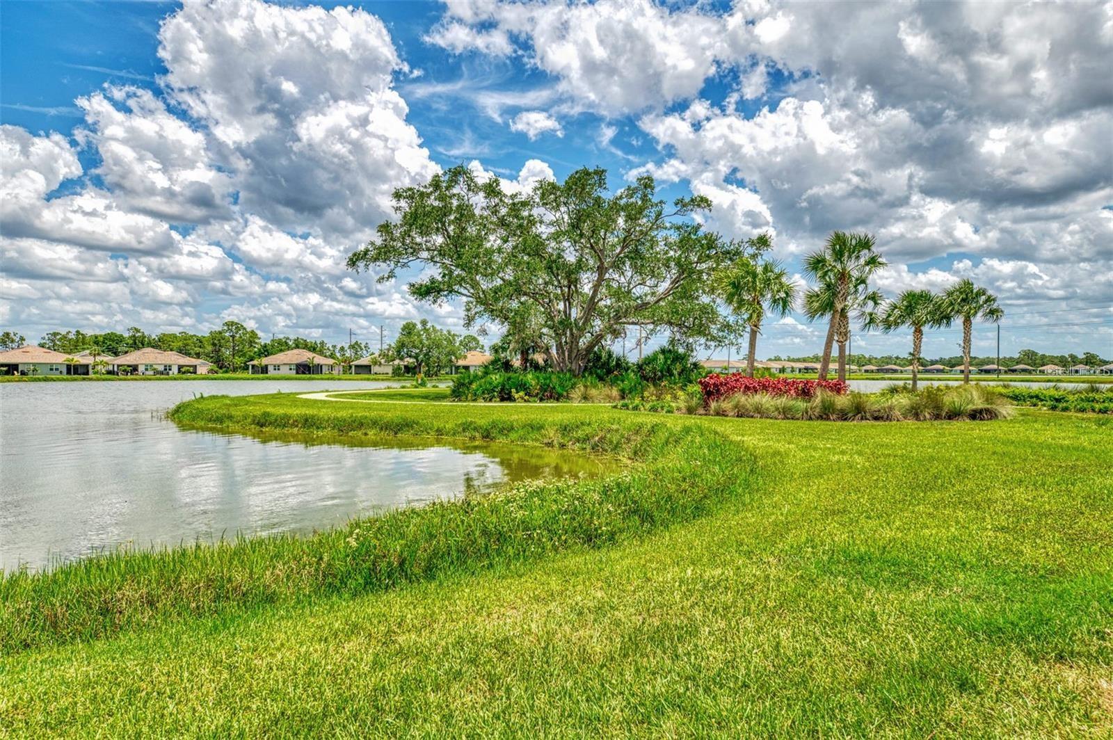 139 Ibiza Loop Property Photo 20