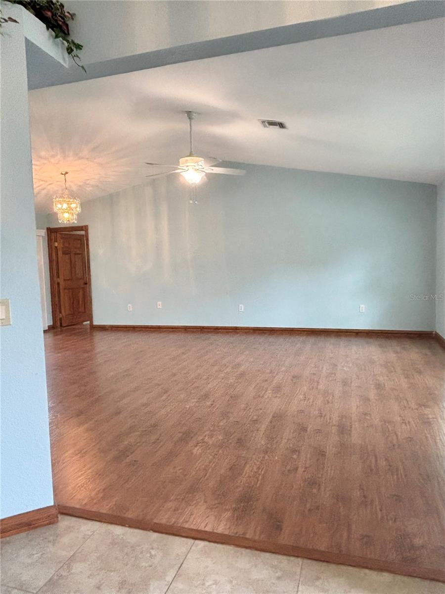3159 Mccorkle St Property Photo 8