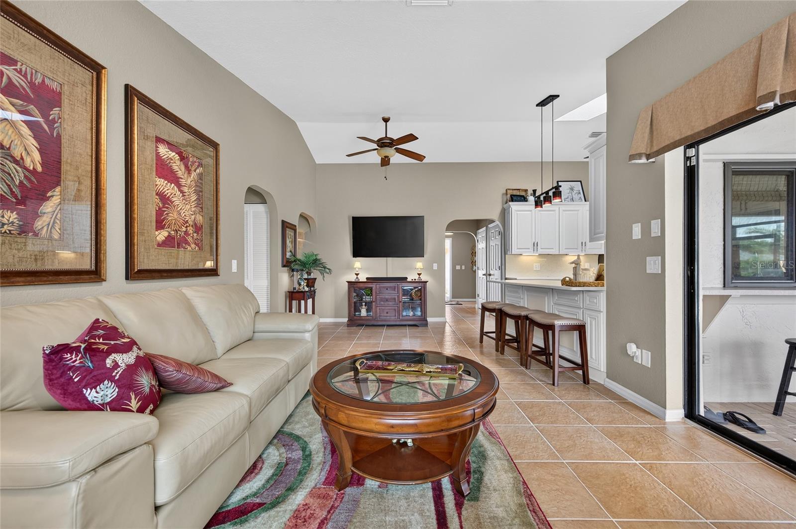 156 Hourglass Dr Property Photo 23