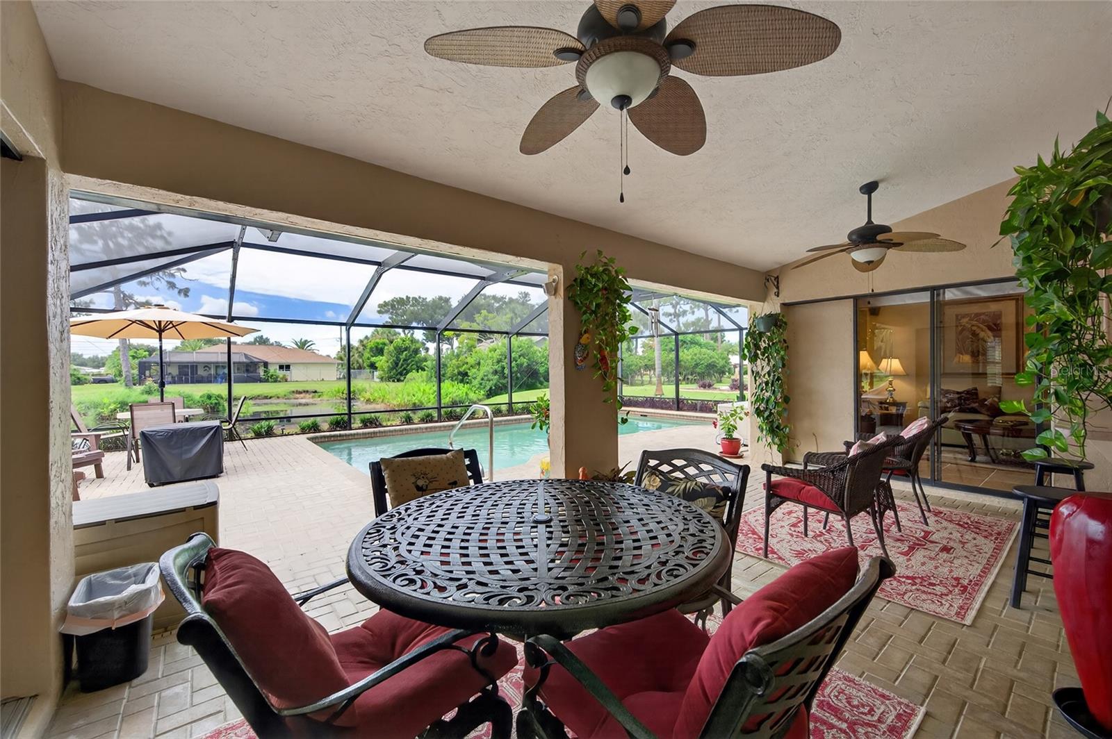 156 Hourglass Dr Property Photo 26