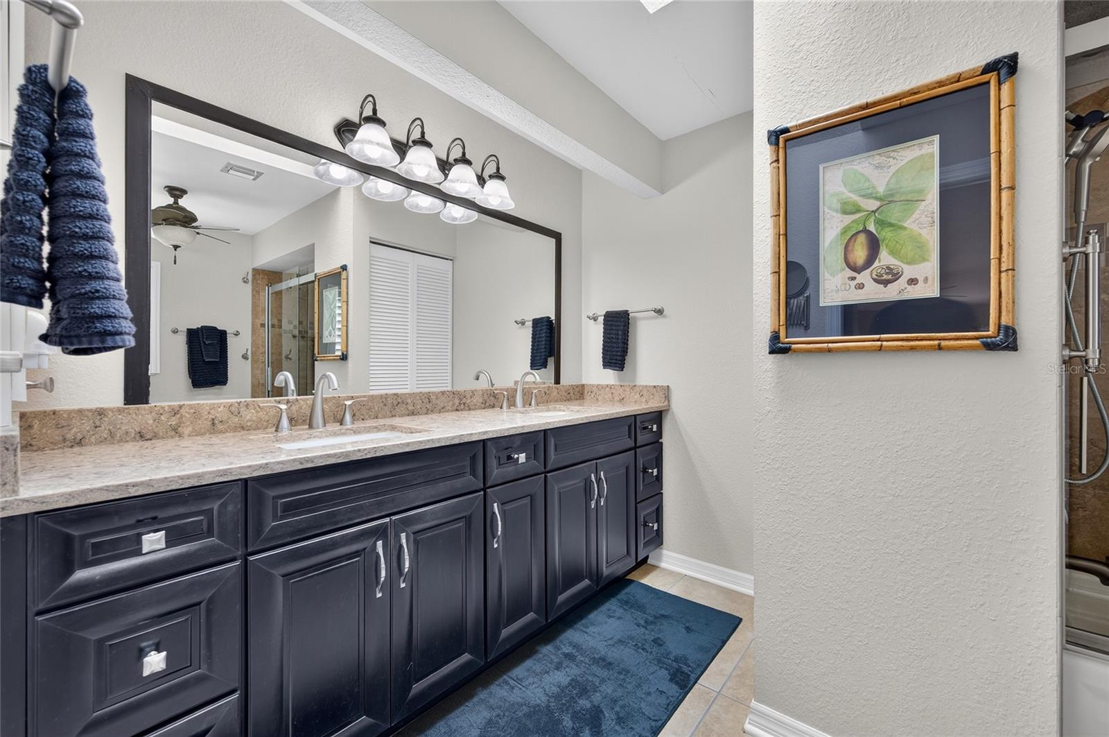 156 Hourglass Dr Property Photo 40