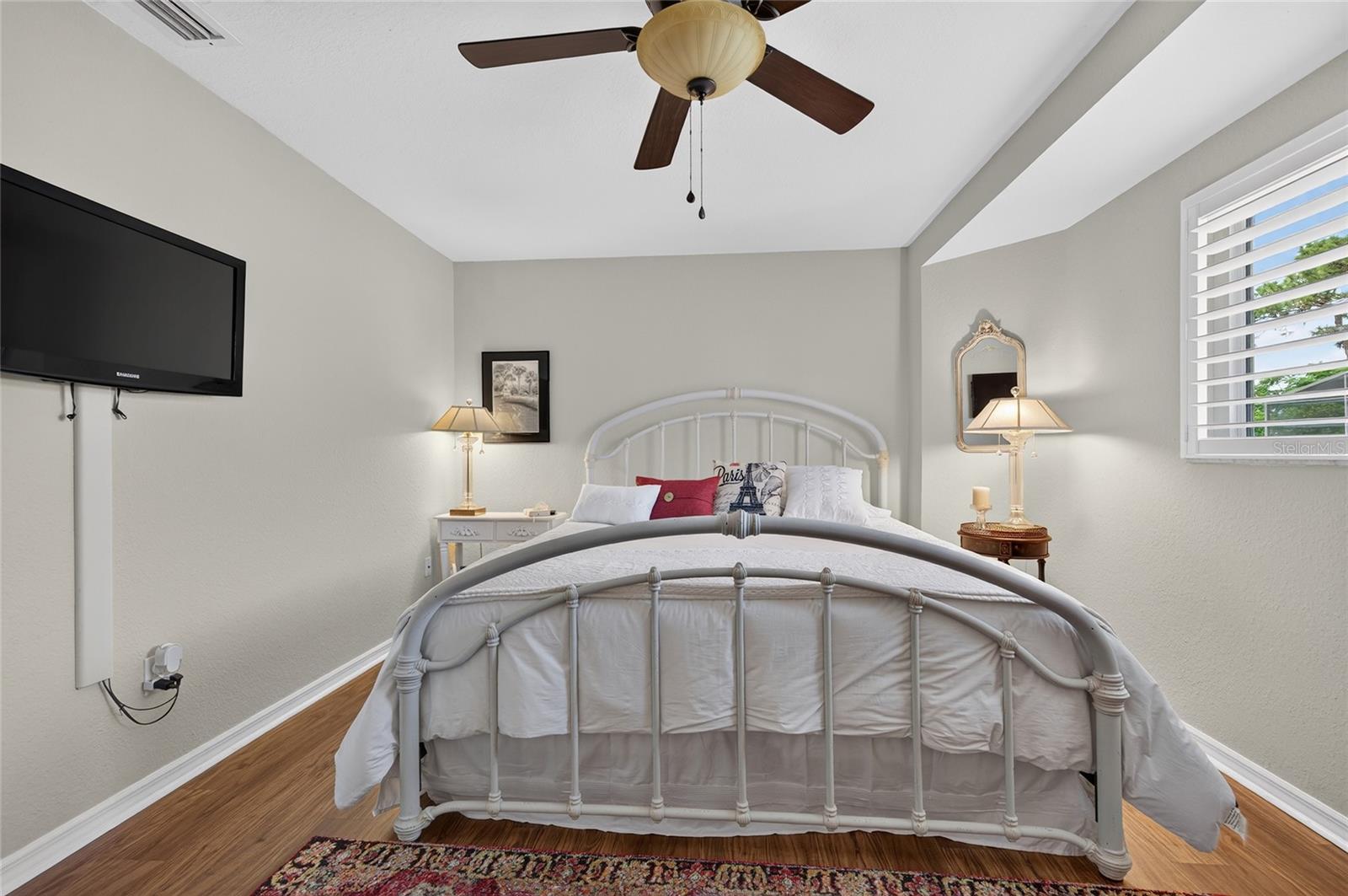 156 Hourglass Dr Property Photo 44