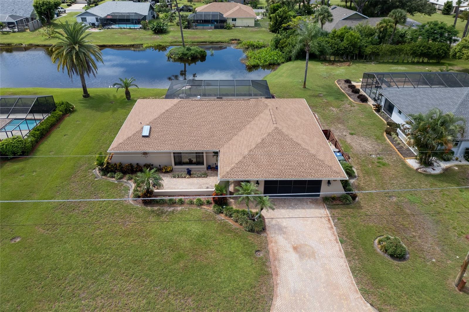 156 Hourglass Dr Property Photo 68