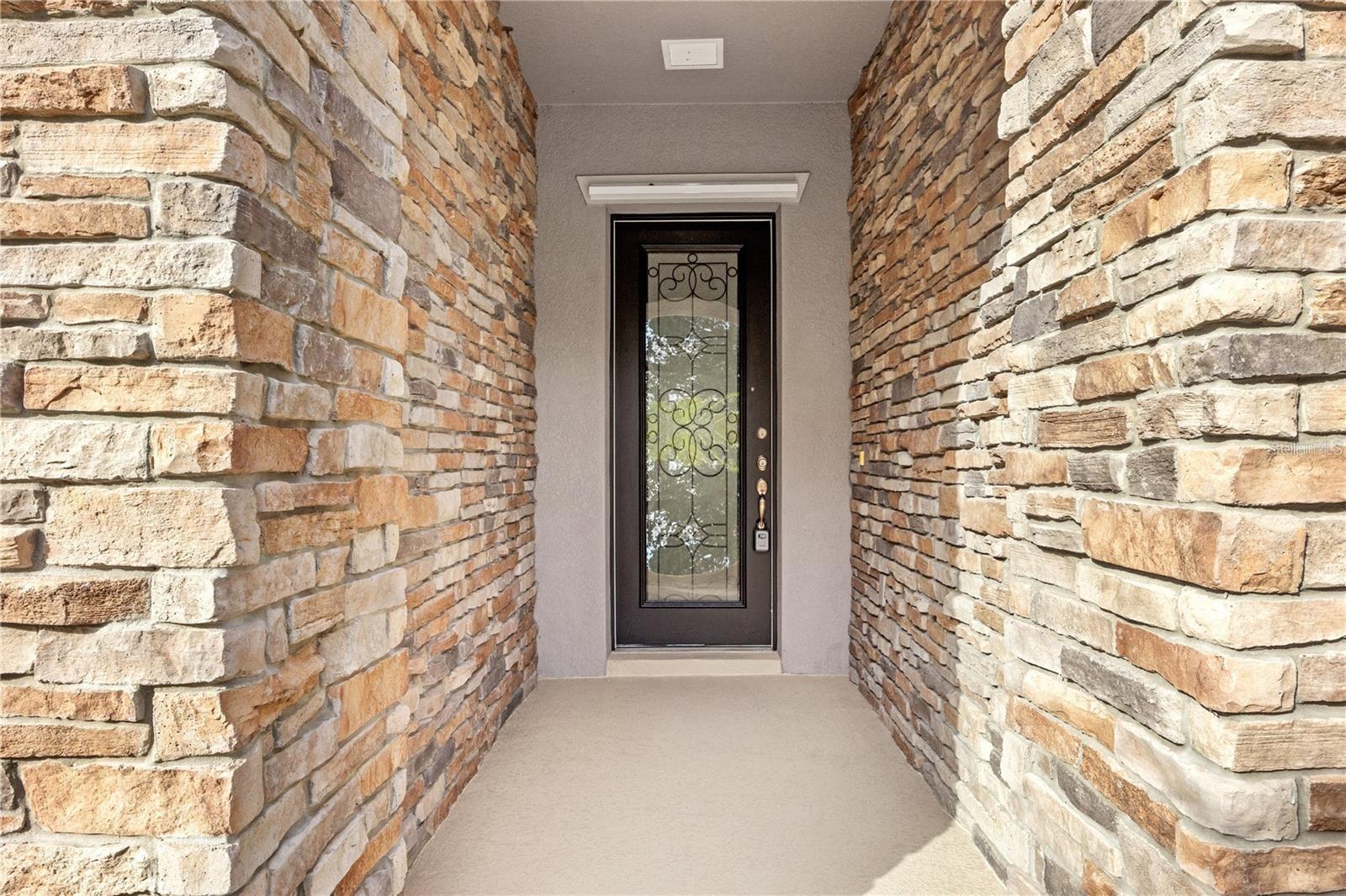 12913 Utopia Loop Property Photo 2