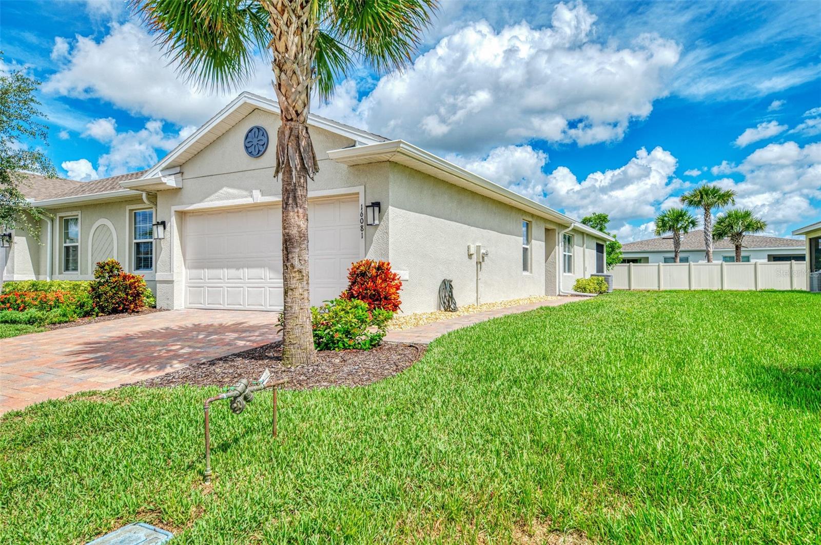 16081 Bridle Ridge St St Property Photo 3
