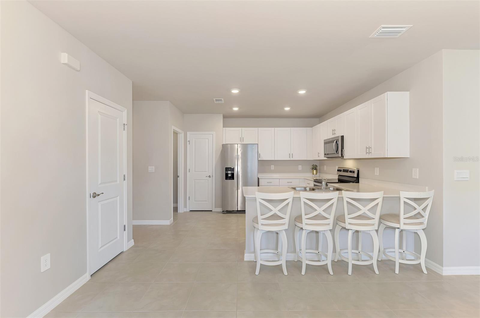 16081 Bridle Ridge St St Property Photo 8