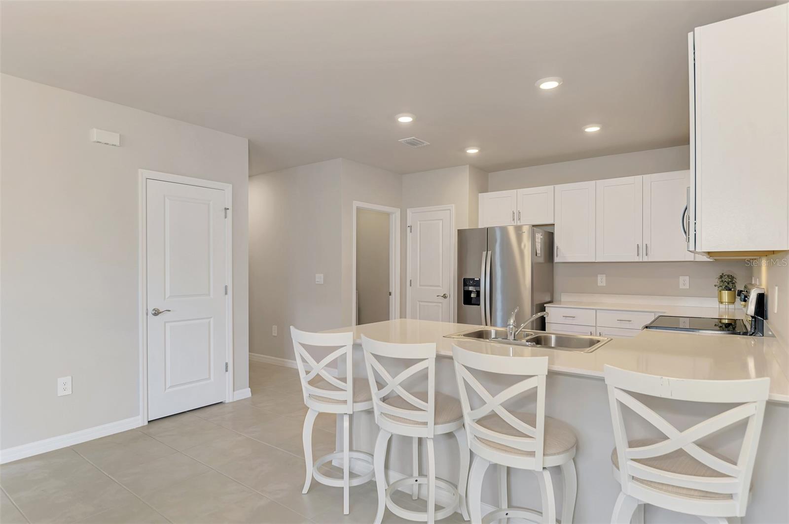 16081 Bridle Ridge St St Property Photo 9