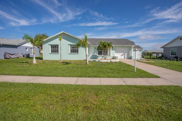 13272 Ebony Ave Property Photo 2