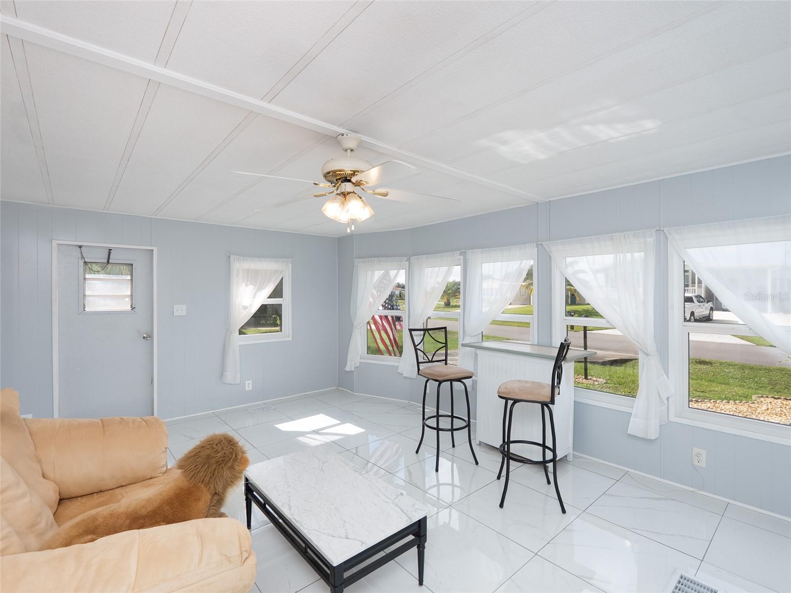2754 Tanager Ln Property Photo 6