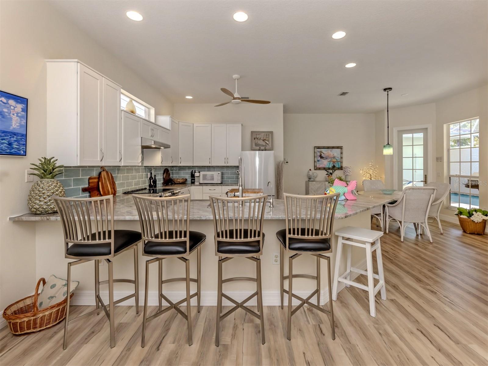 209 Rio Terra Property Photo 8