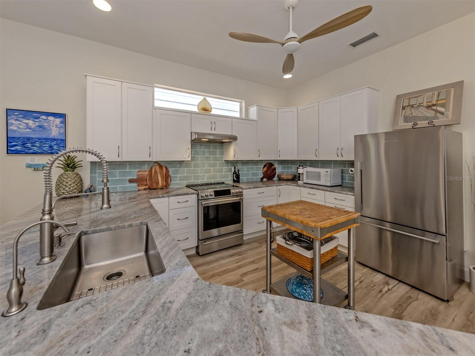 209 Rio Terra Property Photo 13
