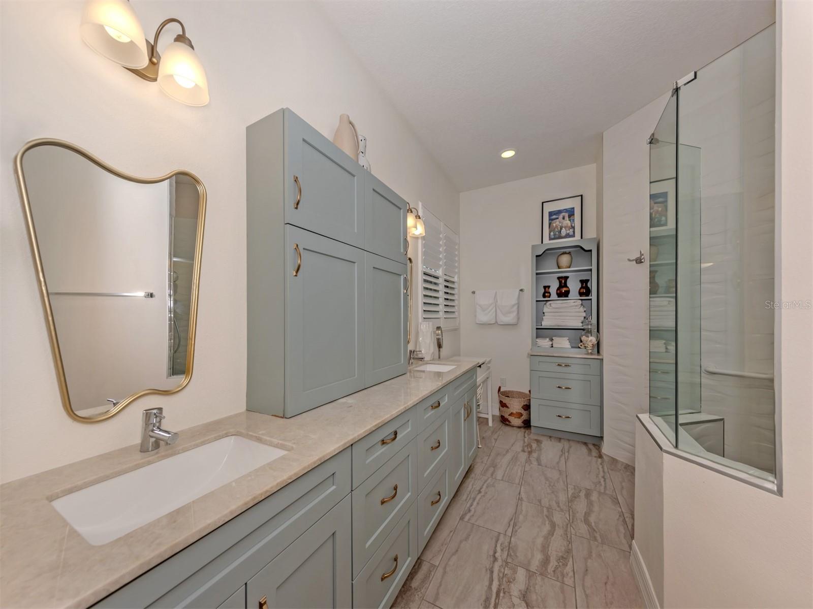 209 Rio Terra Property Photo 15