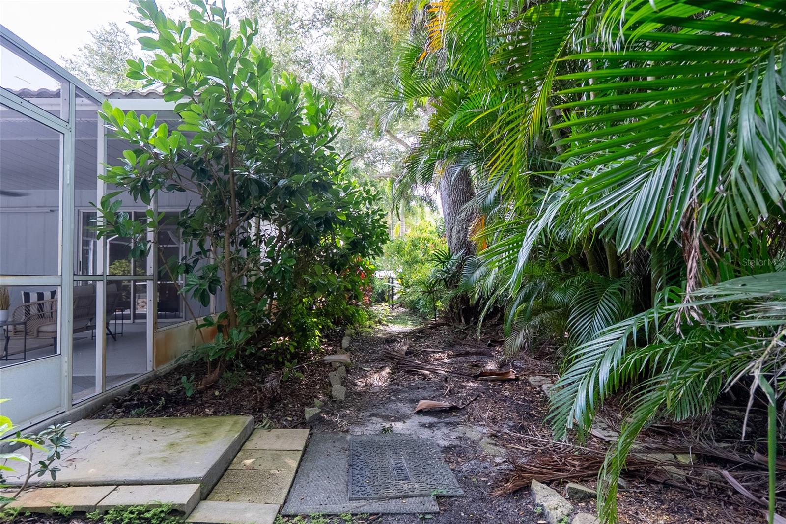 912 Dawn St Property Photo 43