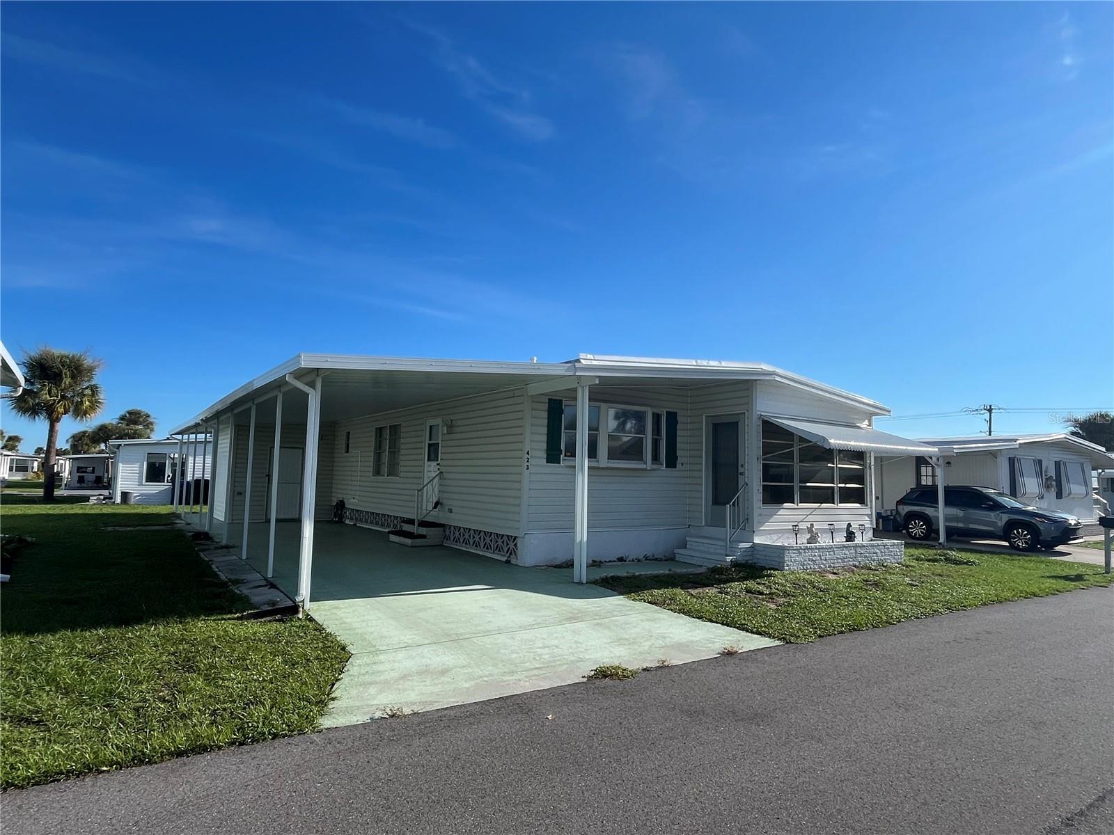 423 Cervina Dr Property Photo 1