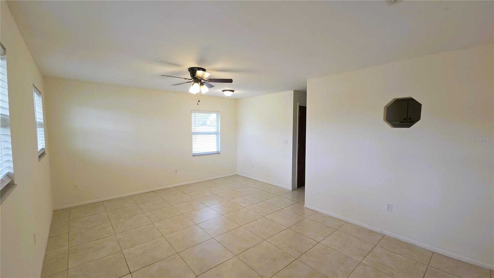 3445 Lucerne Ter Property Photo 3