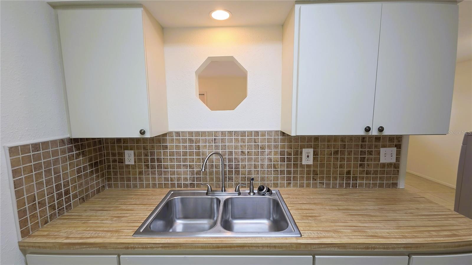3445 Lucerne Ter Property Photo 9