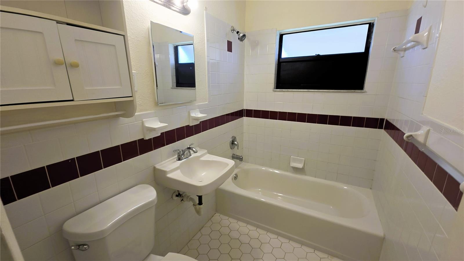 3445 Lucerne Ter Property Photo 14