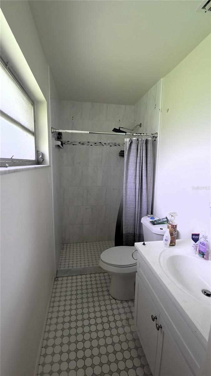 1419 Salyers St Property Photo 15