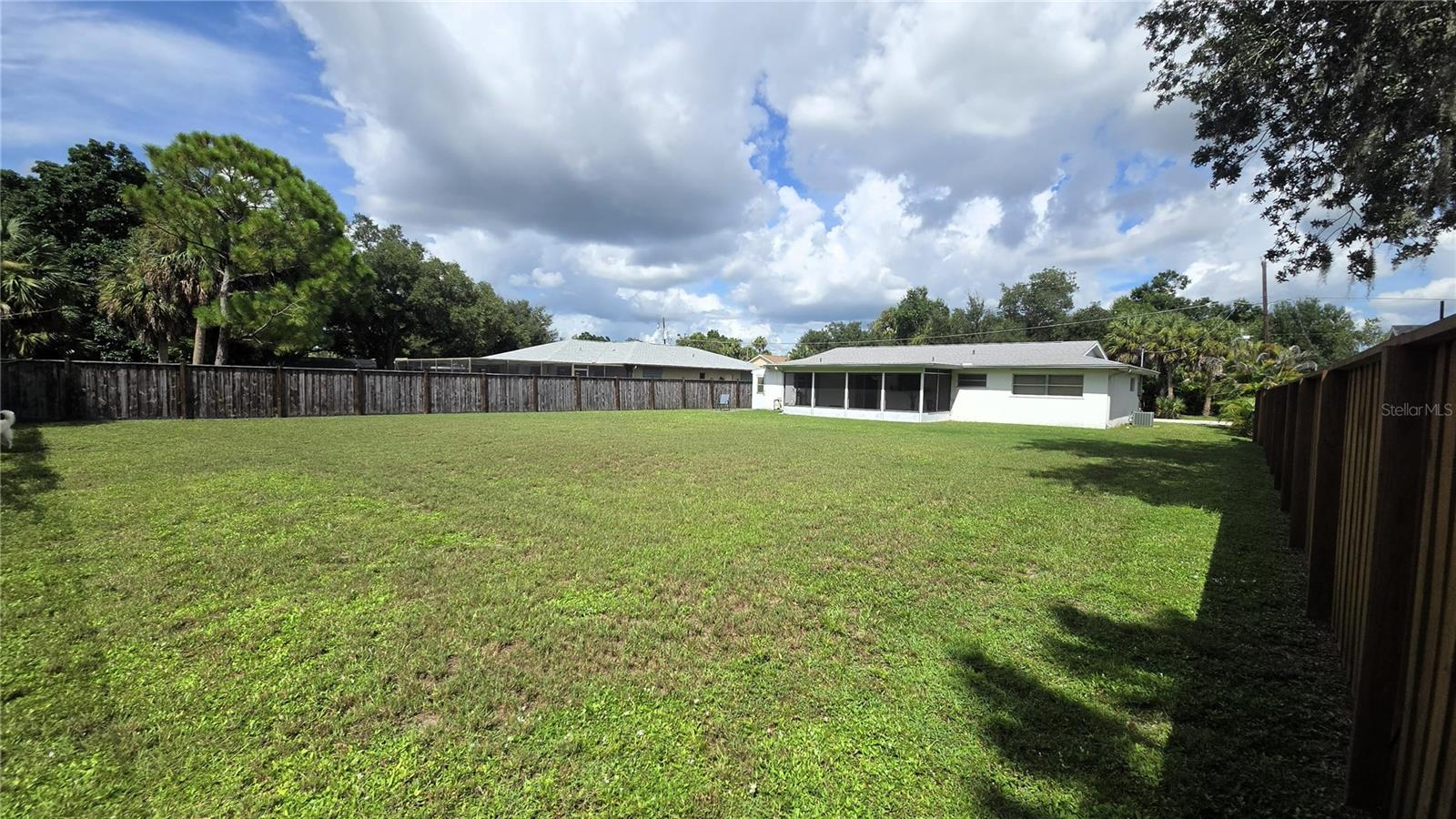 1419 Salyers St Property Photo 22