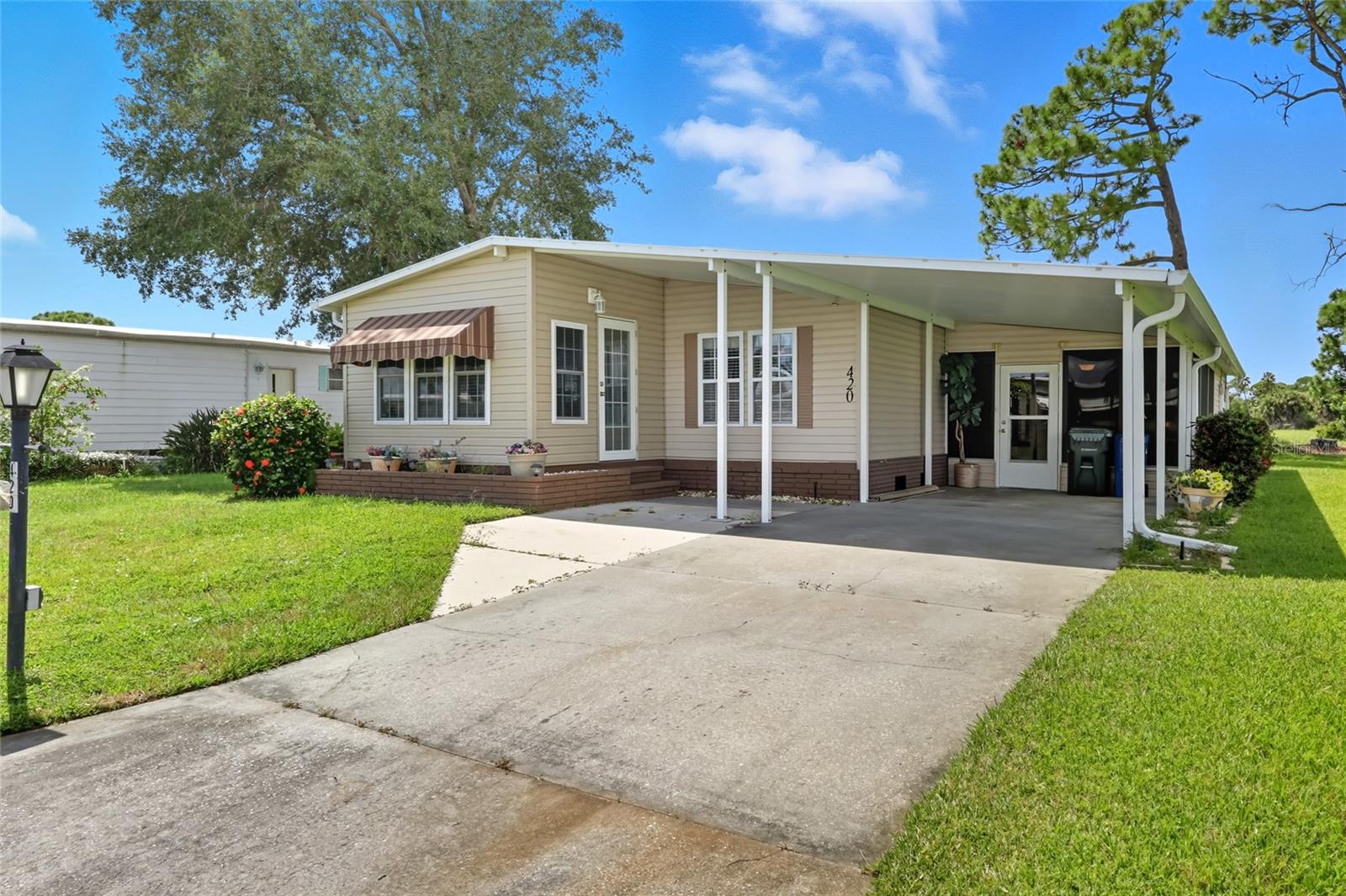 420 Vivar Property Photo 2