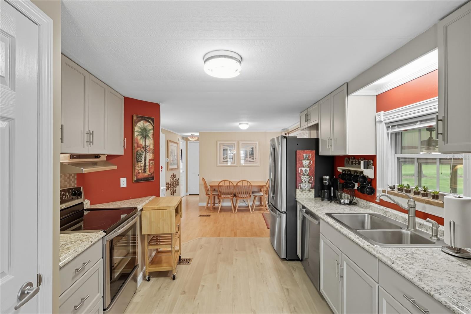 420 Vivar Property Photo 4