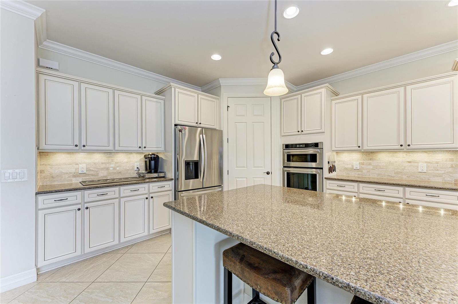 13897 Umbria St Property Photo 18