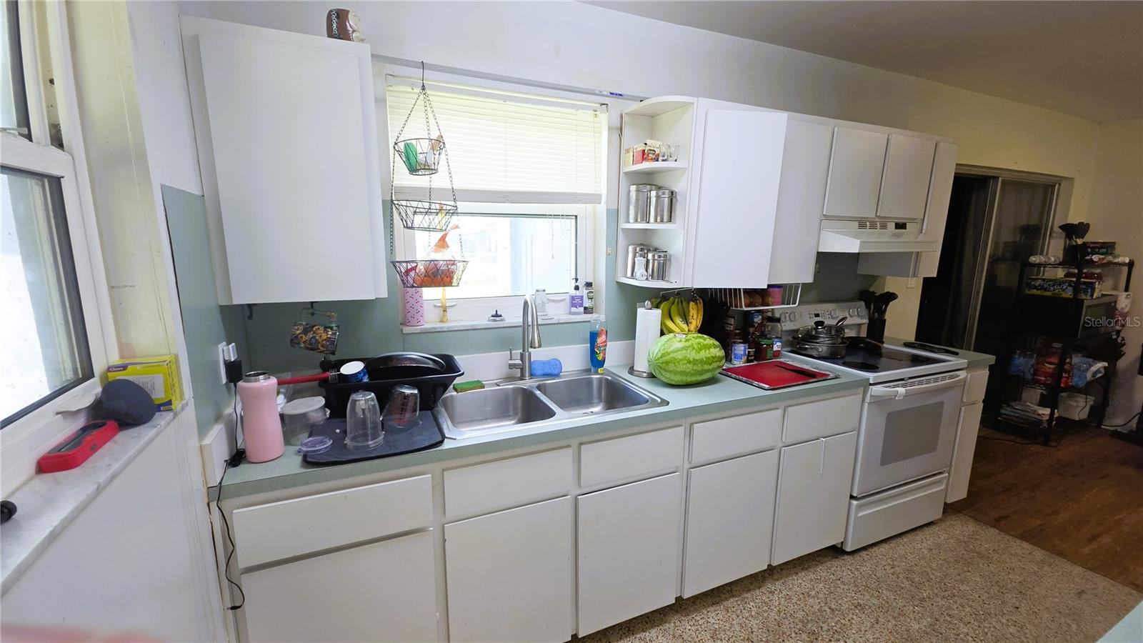 21306 Percy Ave Property Photo 7