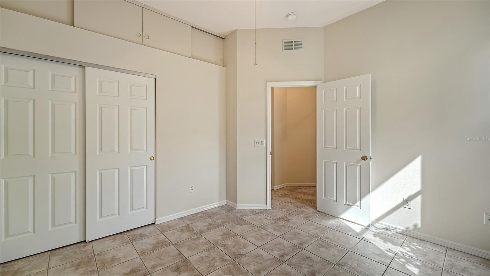 342 Melrose Ct Property Photo 29
