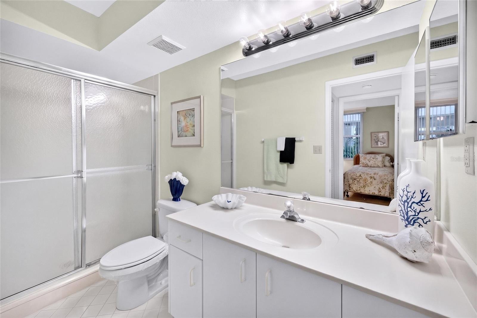 6021 Bahia Del Mar Cir #137 Property Photo 25