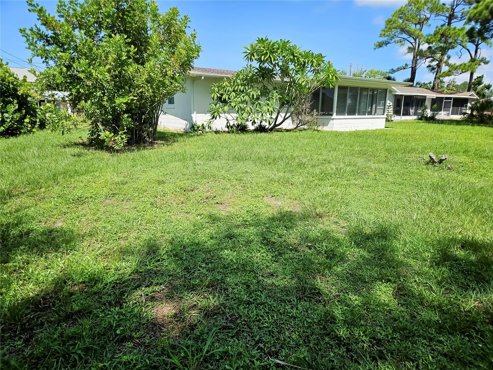 304 Shore Rd Property Photo 24