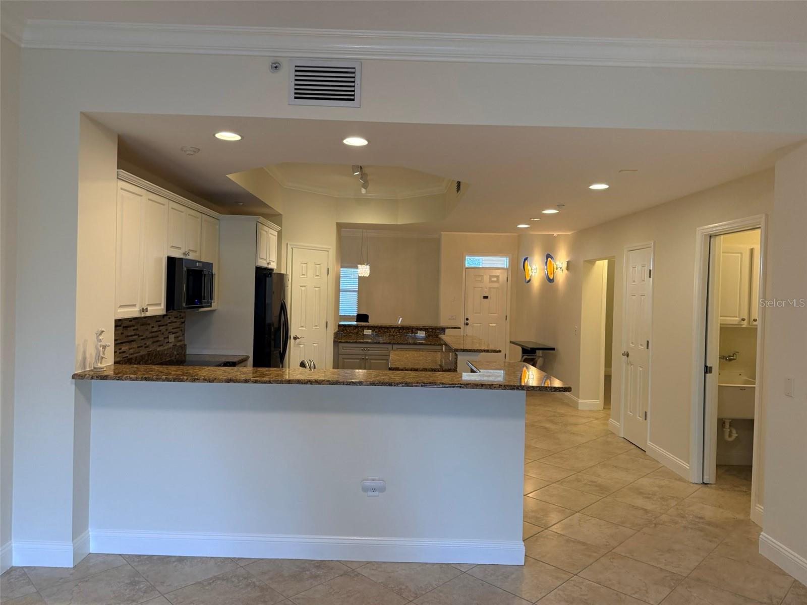 7702 Lake Vista Ct #303 Property Photo 13