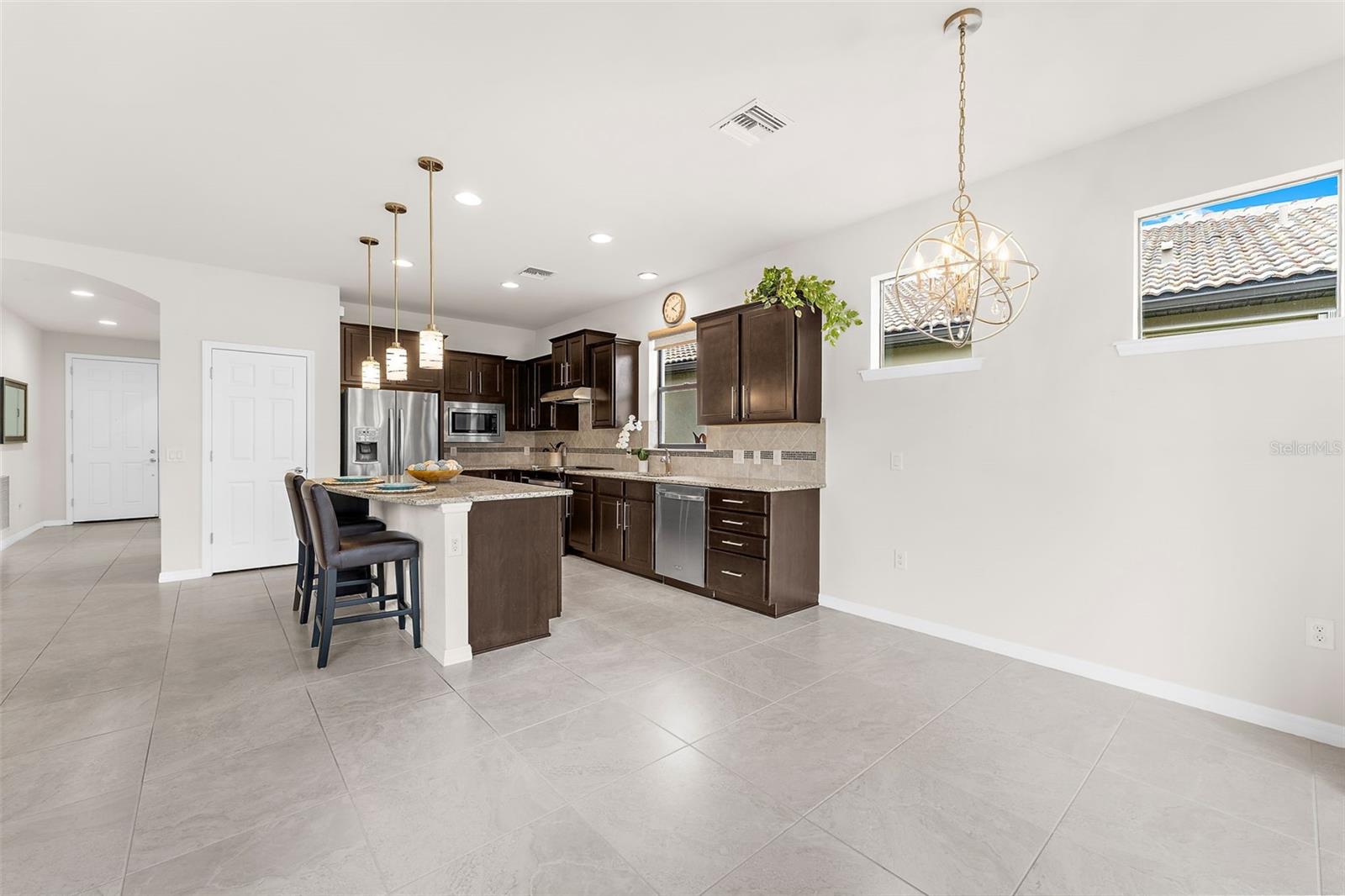 13825 Karina St Property Photo 13