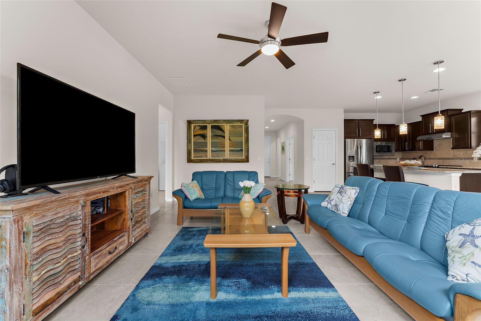 13825 Karina St Property Photo 14