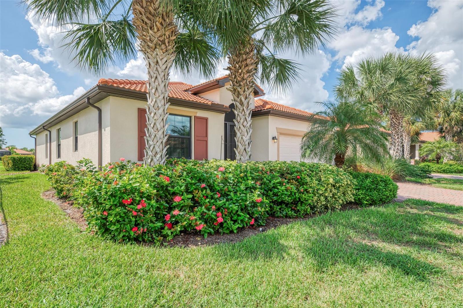 9845 Hilltop Dr Property Photo 1