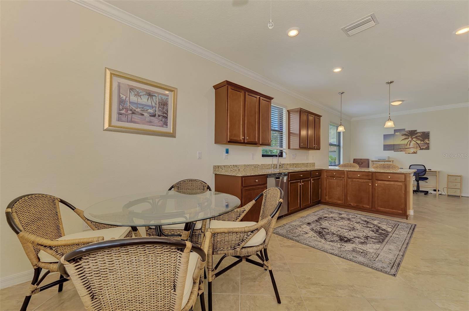 9845 Hilltop Dr Property Photo 28