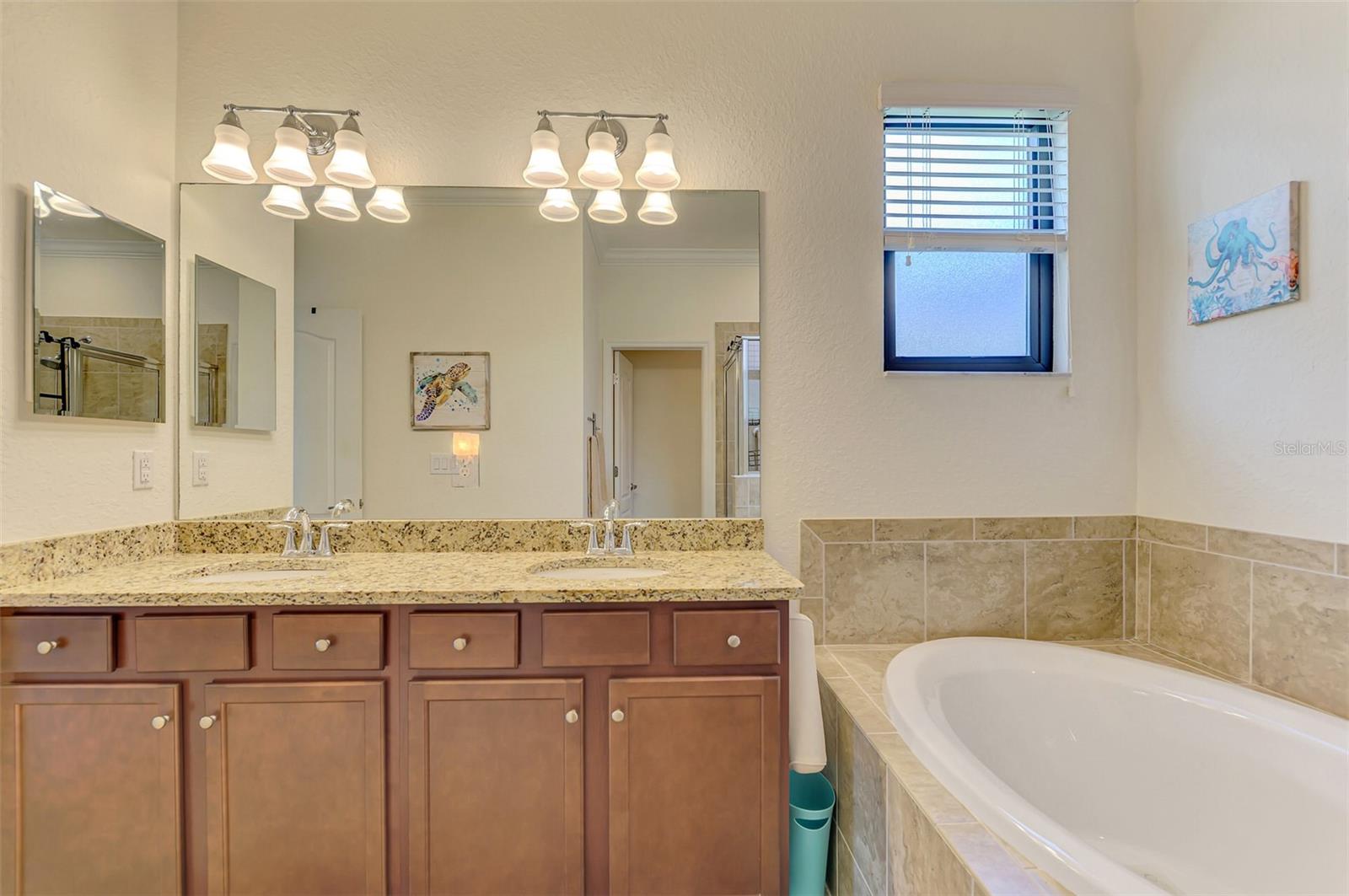 9845 Hilltop Dr Property Photo 40