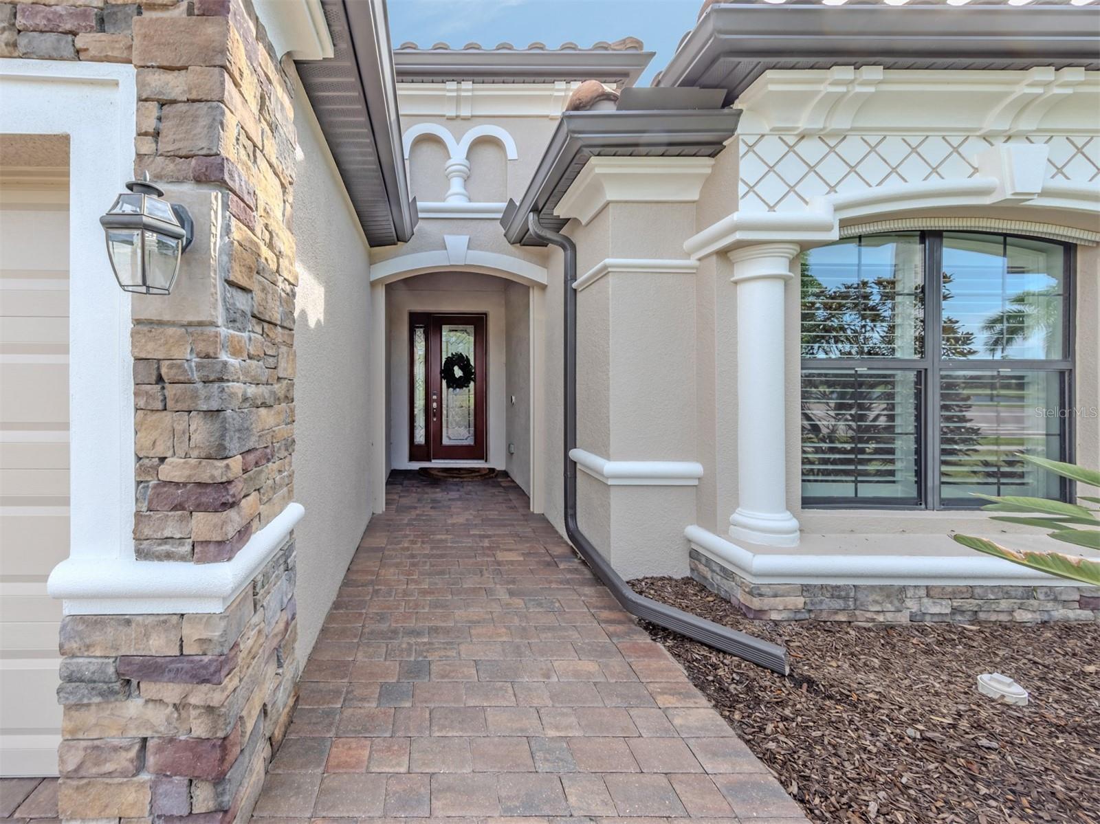 13895 Vancanza Dr Property Photo 3