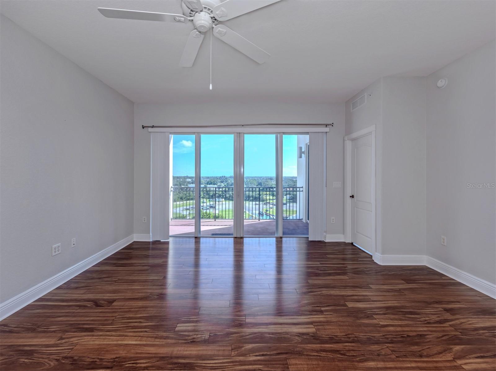 167 Tampa Ave E #813 Property Photo 31