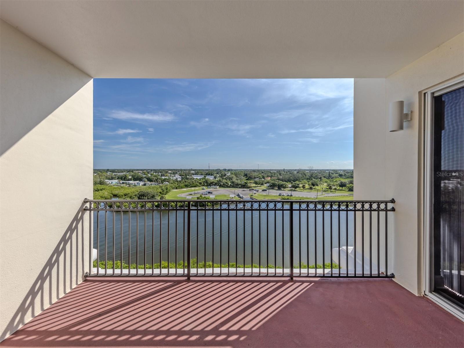 167 Tampa Ave E #813 Property Photo 33
