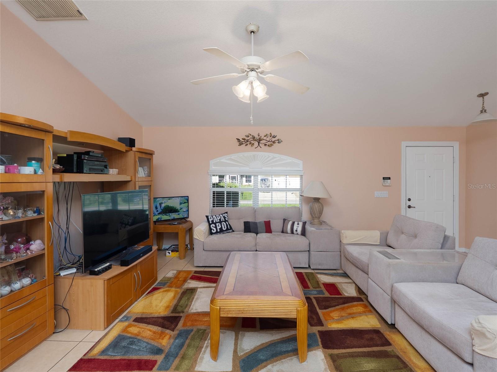 5586 Galambos St Property Photo 7