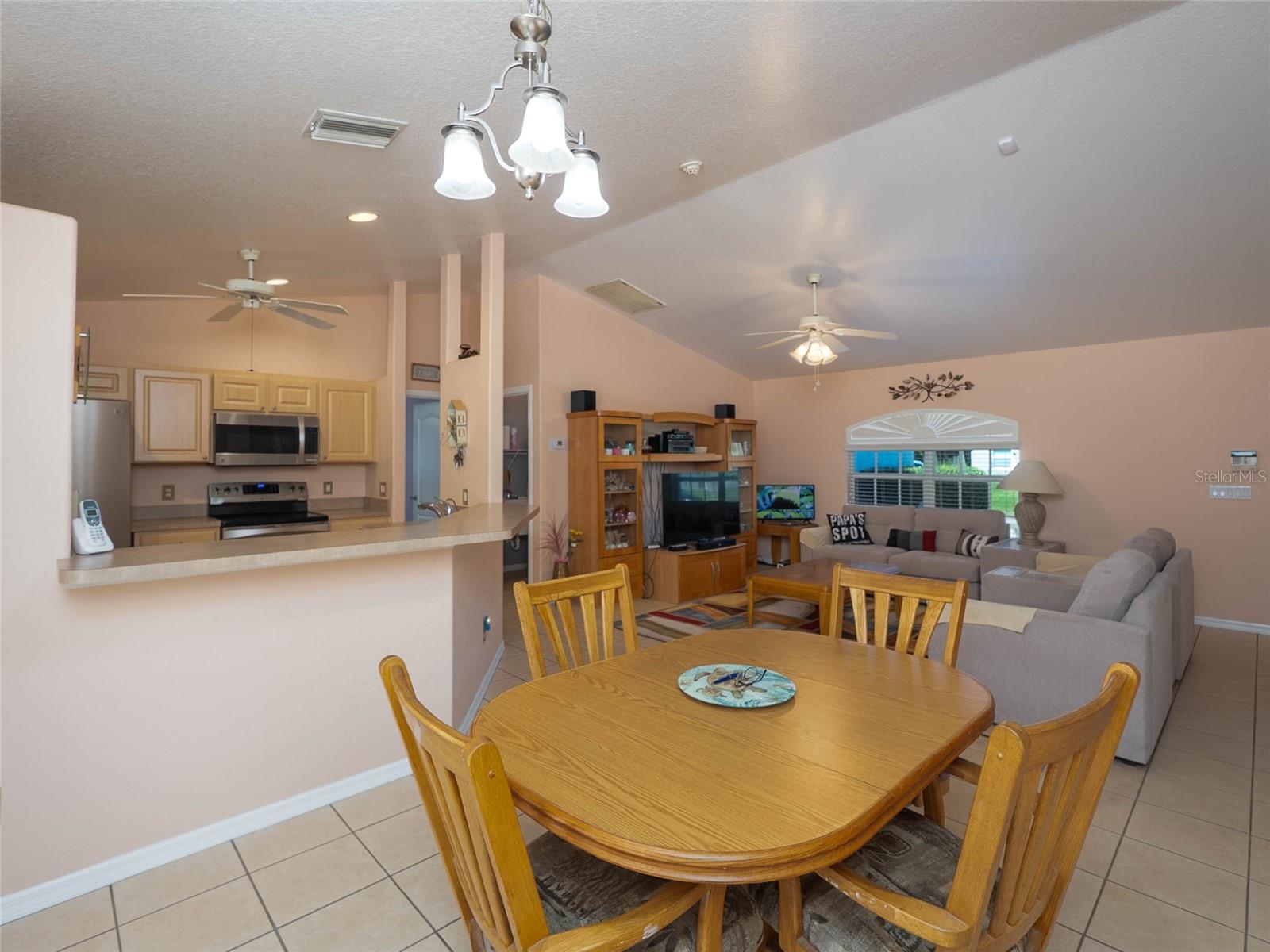 5586 Galambos St Property Photo 12