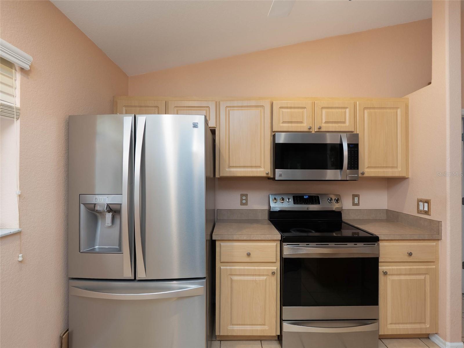 5586 Galambos St Property Photo 16