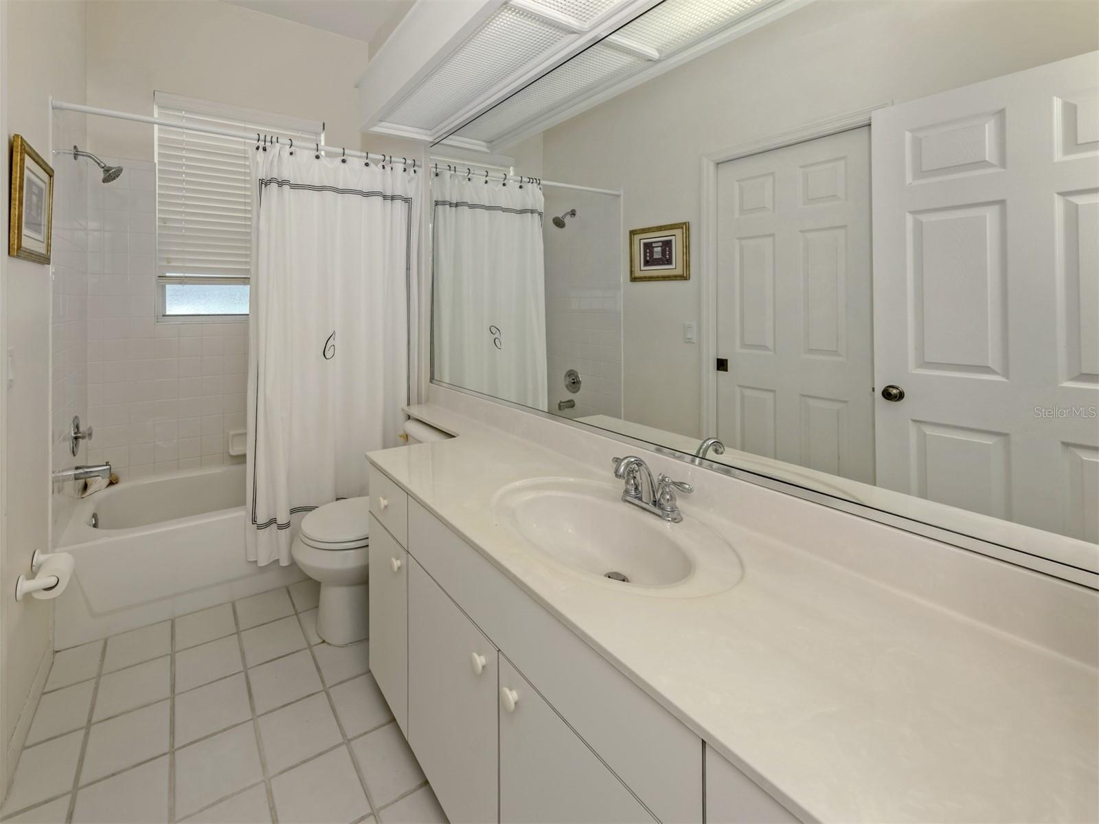 554 Fallbrook Dr Property Photo 21