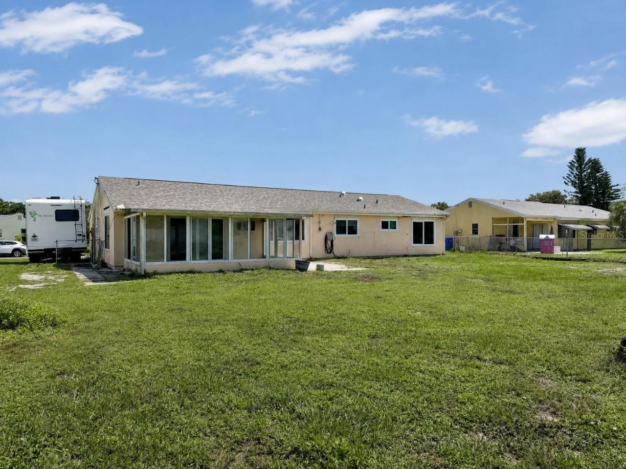 2755 Greendale Rd Property Photo 6