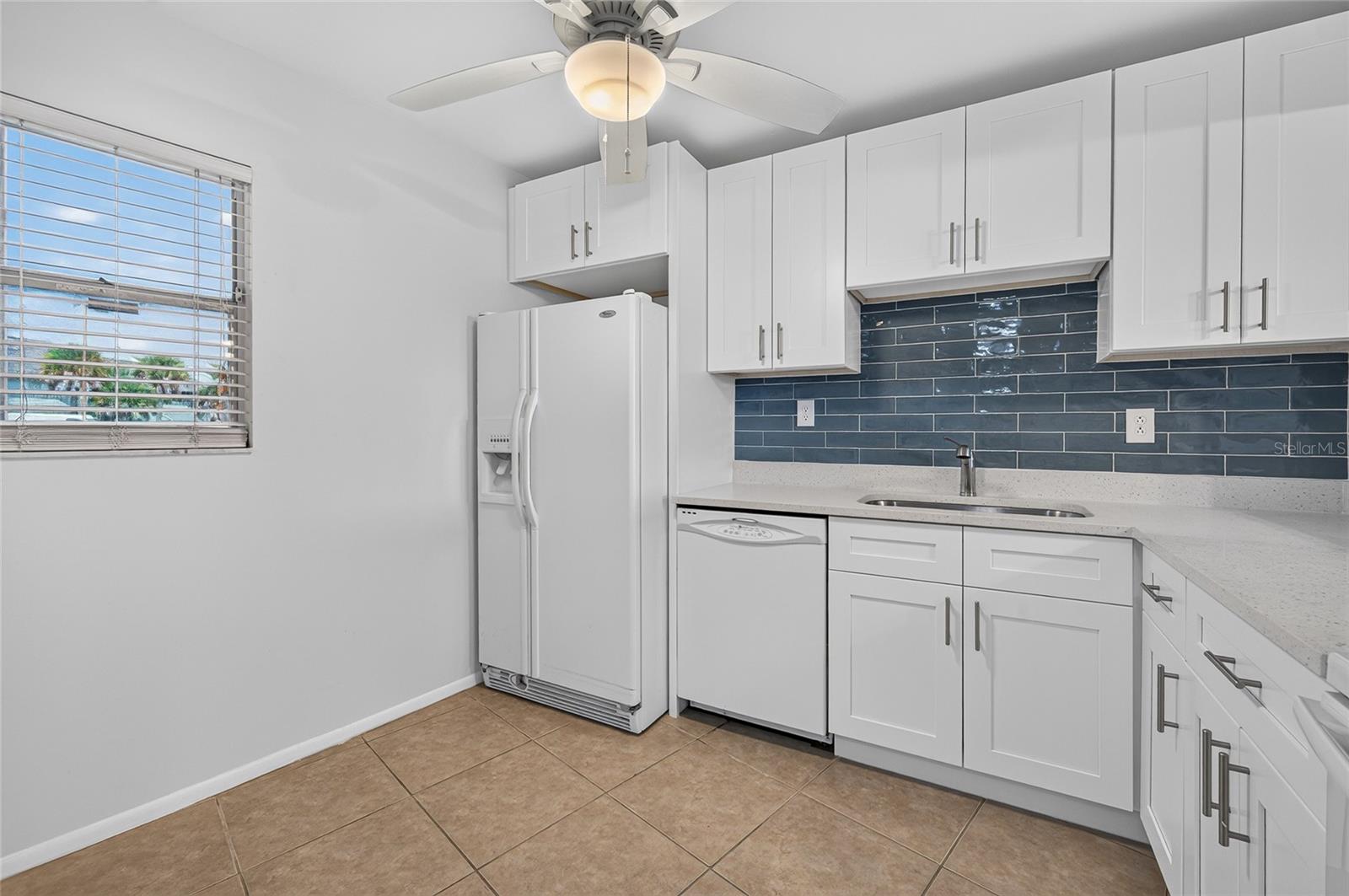 245 Center Rd #109 Property Photo 3