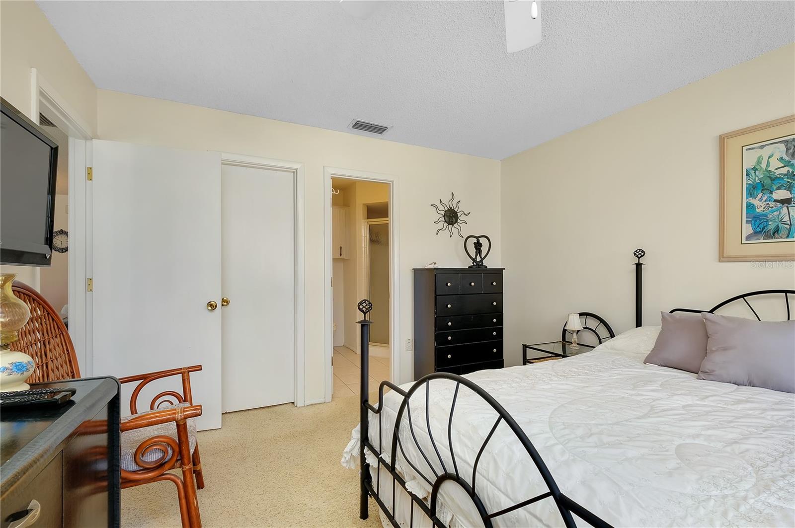 2280 Stickney Point Rd #432 Property Photo 16