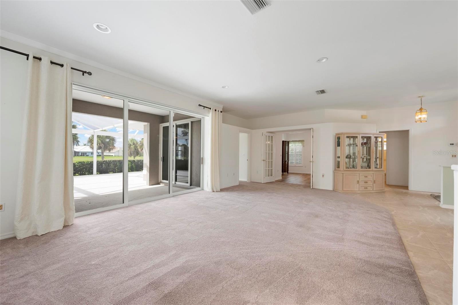 613 Khyber Ln Property Photo 14