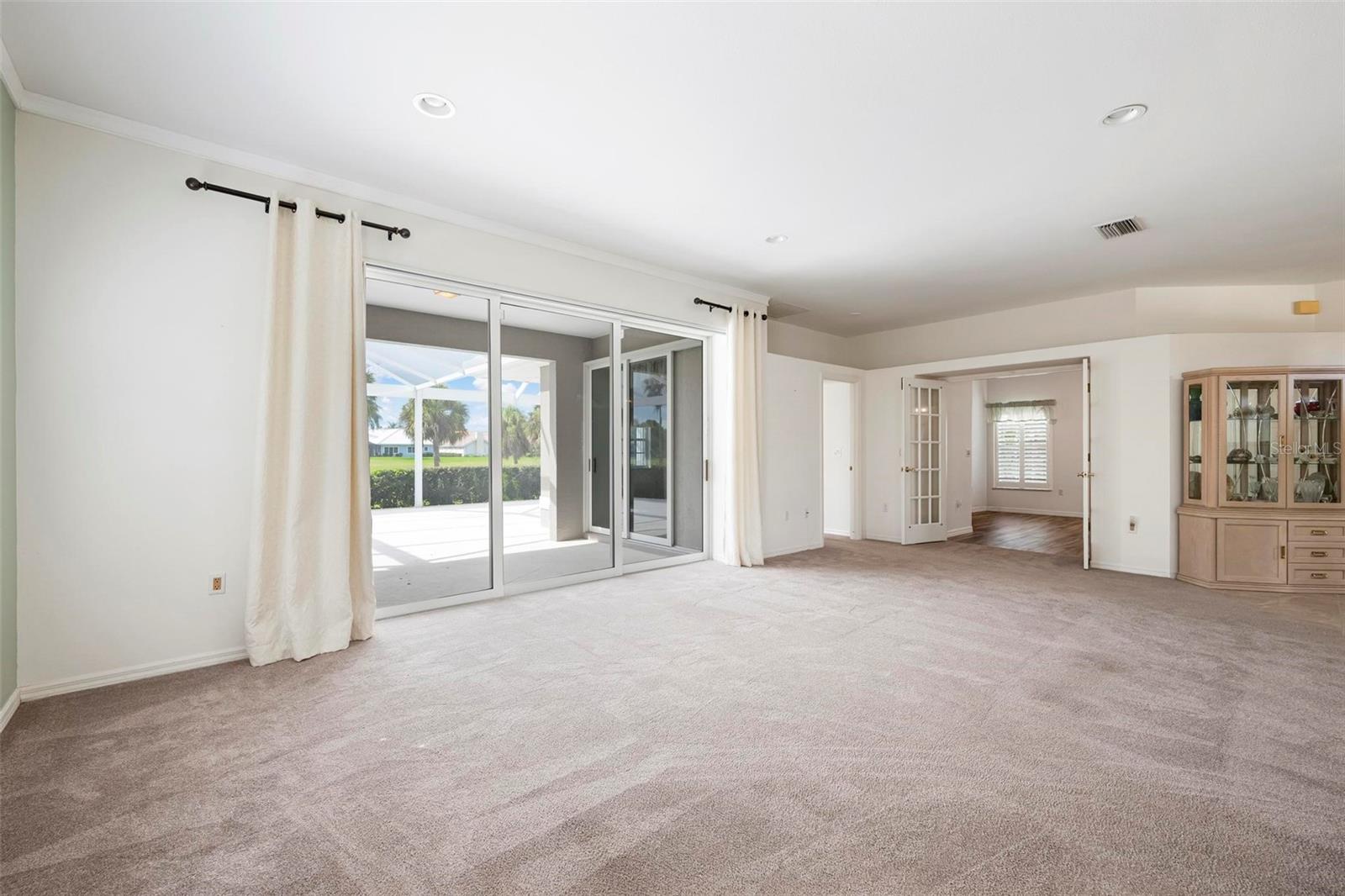 613 Khyber Ln Property Photo 15