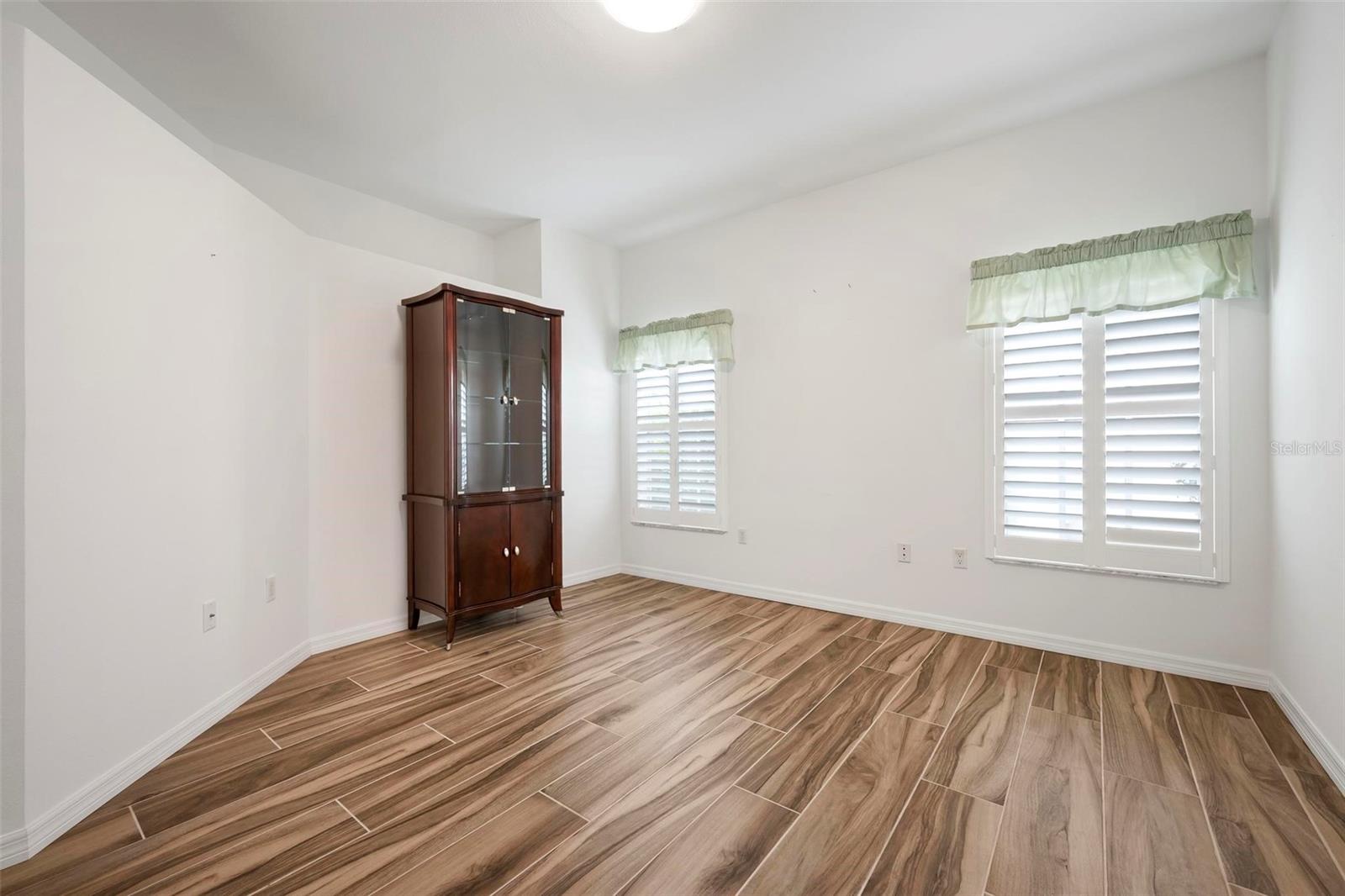 613 Khyber Ln Property Photo 27