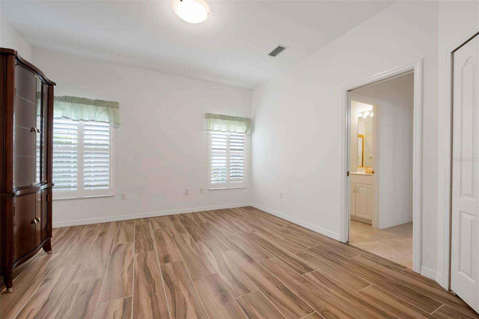 613 Khyber Ln Property Photo 28